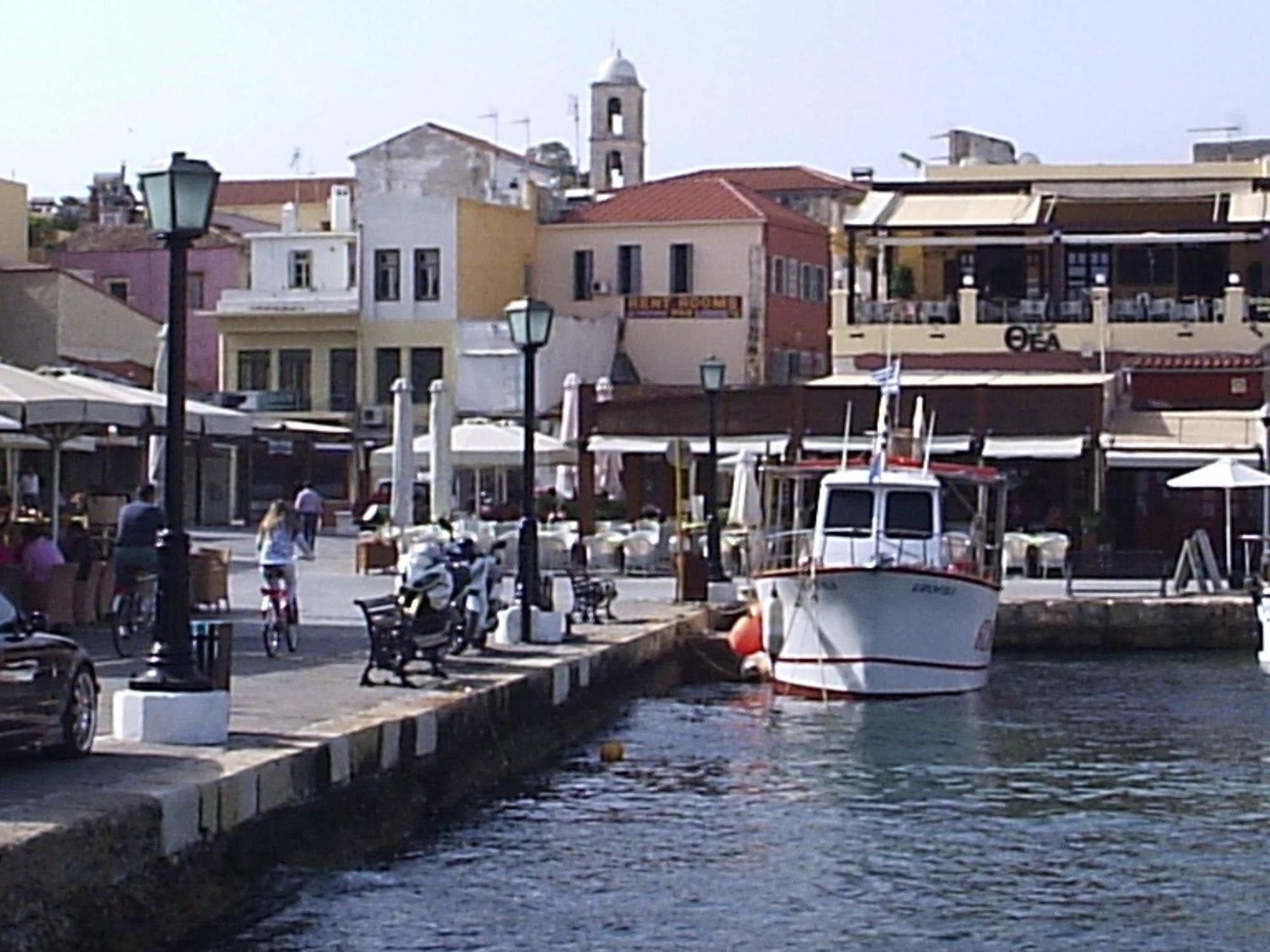 Pia Rooms Chania  Екстер'єр фото